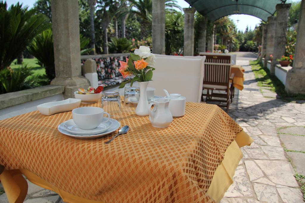 Parco Degli Aranci Bed & Breakfast Cutrofiano Eksteriør bilde